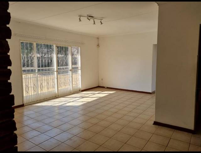 3 BEDROOM HOUSE FOR SALE IN MEYERVILLE